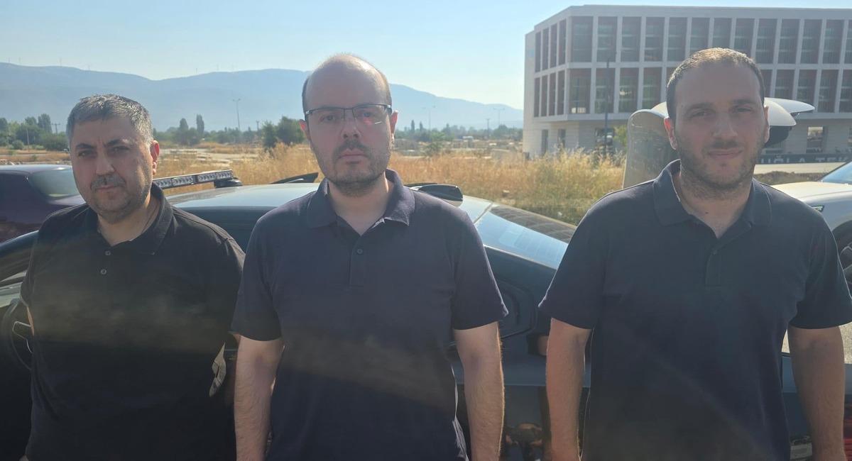 Son dakika | Türkiye den kaçma planı suya düştü: Alihan Kuriş in kardeşi Hilmi Tuna Kuriş yakalandı! İdris Naim Şahin detayı... 1