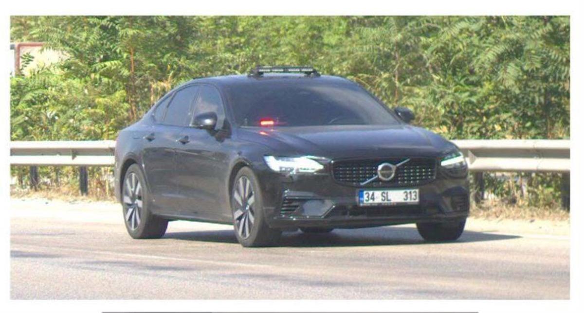 Son dakika | Alihan Kuriş in kardeşi Hilmi Tuna Kuriş yakalandı! İdris Naim Şahin e tahsisli araç ortaya çıktı: İçinde 58 bin avro bulundu 3