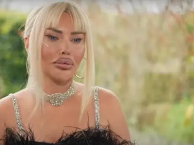 Estetiklerini tek tek sıralamıştı! TikTok fenomeni Pınar &Ouml;zkurteller şimdi de g&ouml;zlerini boyattı