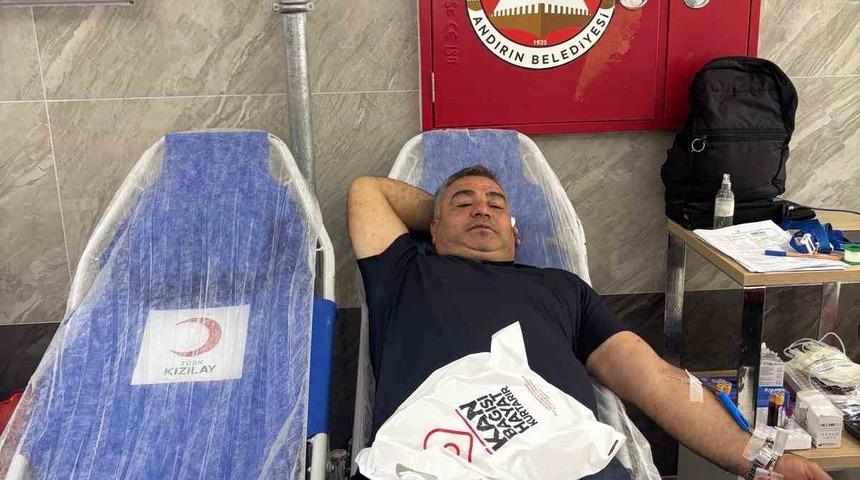 Andırın&rsquo;da muhtarlardan Kızılay&rsquo;ın kan bağışı kampanyasına destek