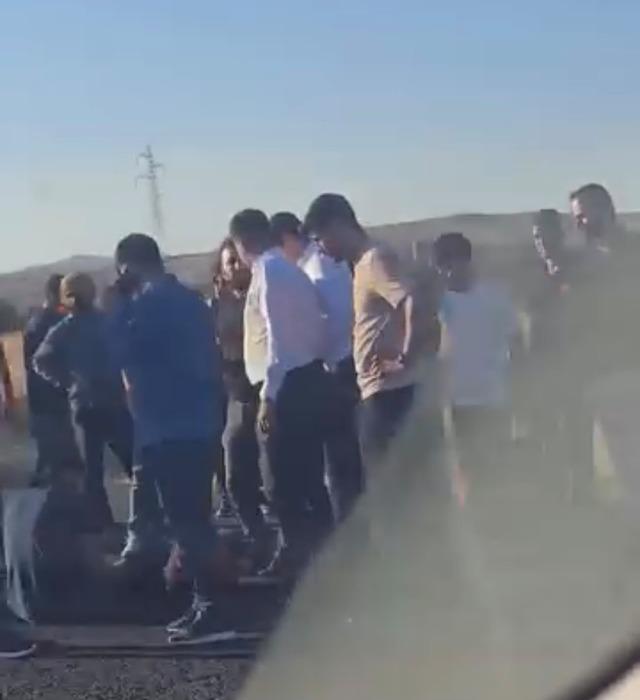 Diyarbakır&rsquo;da kamyonet ile motosiklet &ccedil;arpıştı: 1 &ouml;l&uuml;, 1 yaralı 1