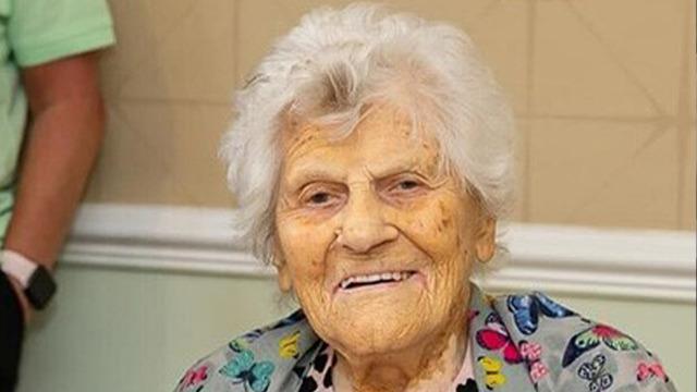 İki dünya savaşı gördü: Dünyanın en yaşlı insanı 117 yaşına girdi