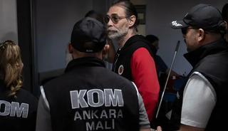 Erdal Beşik&ccedil;ioğlu uyuşturucu ikramı edilince kıramıyormuş: "Siyasete girdiğim i&ccedil;in pişmanım"