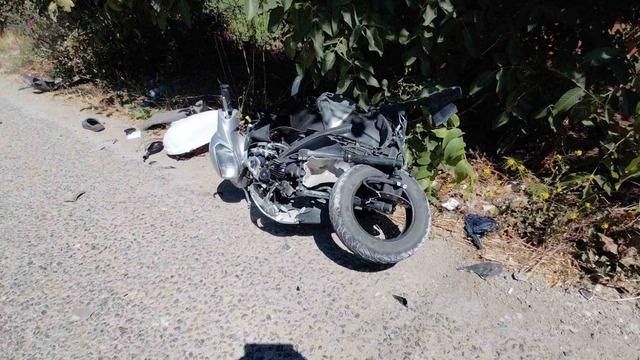 Bolu&rsquo;da otomobille &ccedil;arpışan motosikletin s&uuml;r&uuml;c&uuml;s&uuml; yaralandı 5