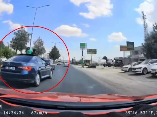 Trafikte makas atan s&uuml;r&uuml;c&uuml;ye 111 bin TL ceza!