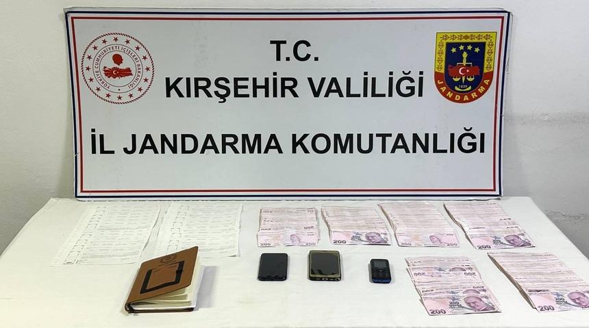 Kırşehir'de tefecilik operasyonu! 3 ş&uuml;pheli yakalandı