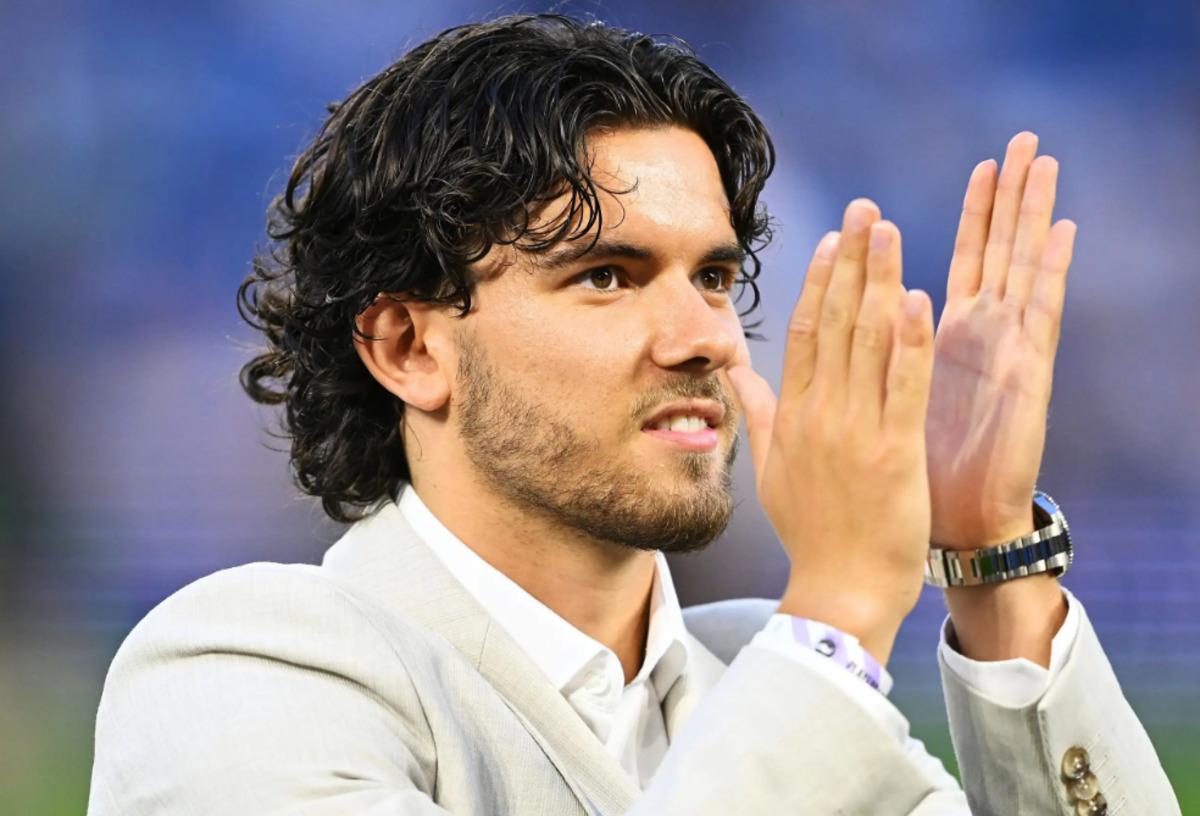 Fenerbahçe taraftarının sevgilisi Ferdi Kadıoğlu geliyor! Görüşmeler başladı 1