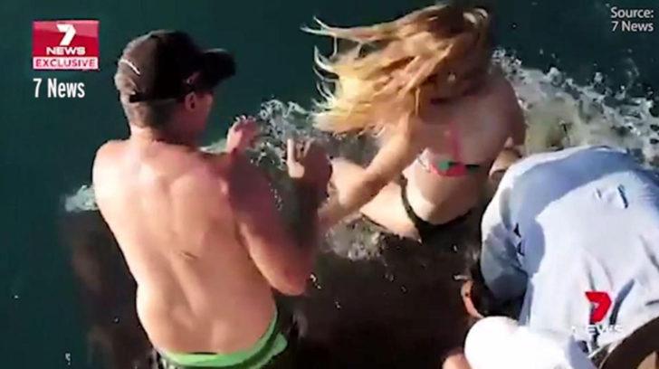 Köpekbalıklarını besleyen kadın teknede dehşeti yaşadı G2