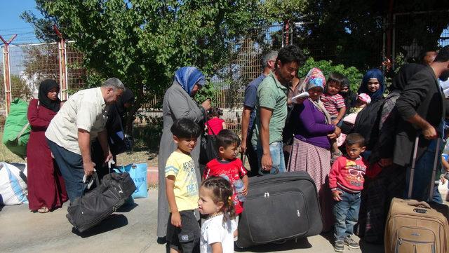 Bayram ziyaretinden dönen Suriyeli sayısı 13 bini aştı