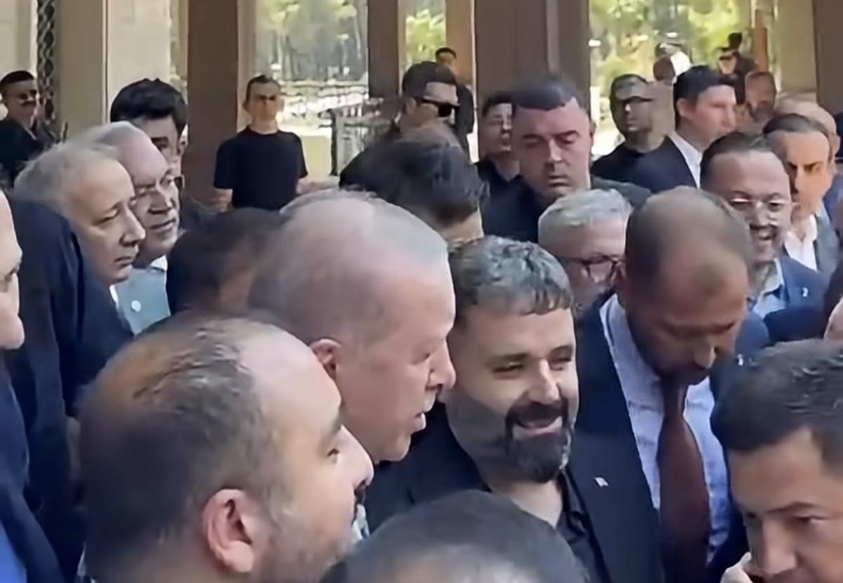Cumhurbaşkanı Erdoğan Marmaris’te vatandaşlarla buluştu! Belediye Başkanı Ünlü ile dikkat çeken diyalog: "Kapımız açık" 3