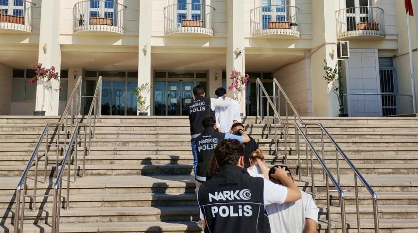 Bodrum'daki uyuşturucu operasyonunda 3 ş&uuml;pheli tutuklandı