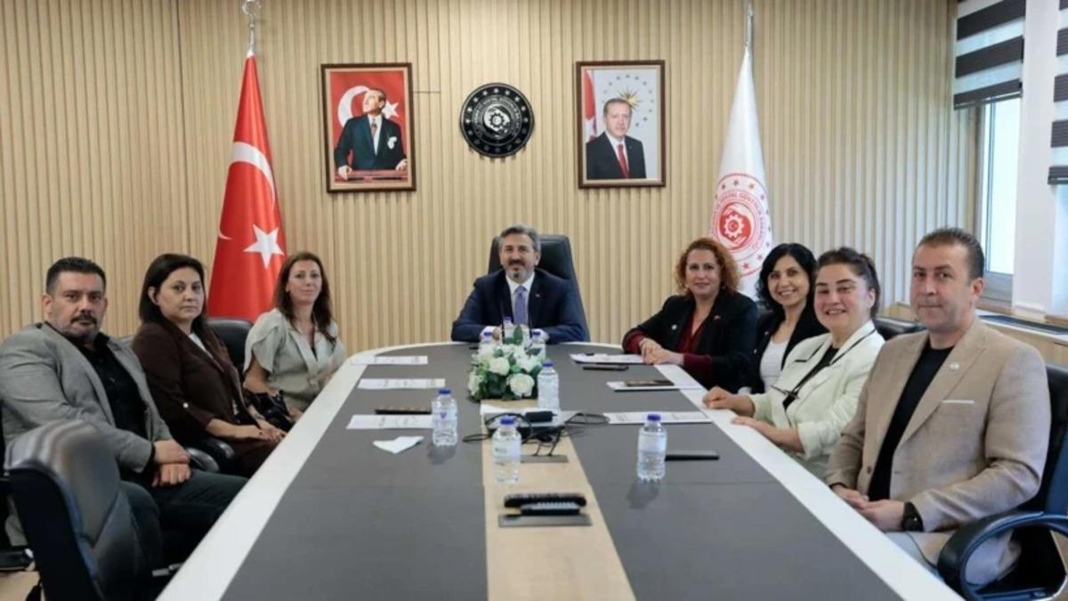 Kademeli emeklilik hareketliliği başladı! 2000 sonrası sigortalılar i&ccedil;in ilk temas 1