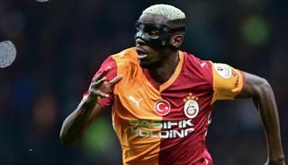 Victor Osimhen neler yaptı neler! Galatasaray tarihine ge&ccedil;ti