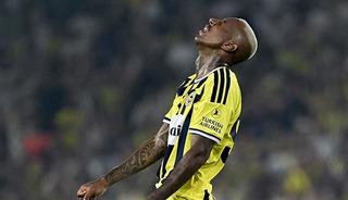 Fenerbah&ccedil;e'de şoke eden haber! Talisca ayrılıyor, işte yeni adresi
