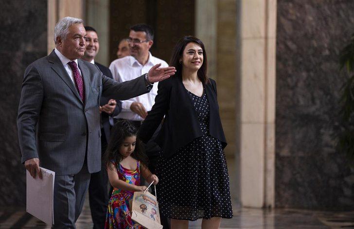 Milletvekilleri Meclis kaydında  G1