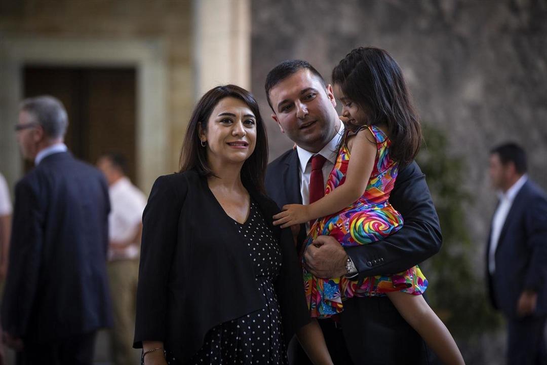 Milletvekilleri Meclis kaydında 