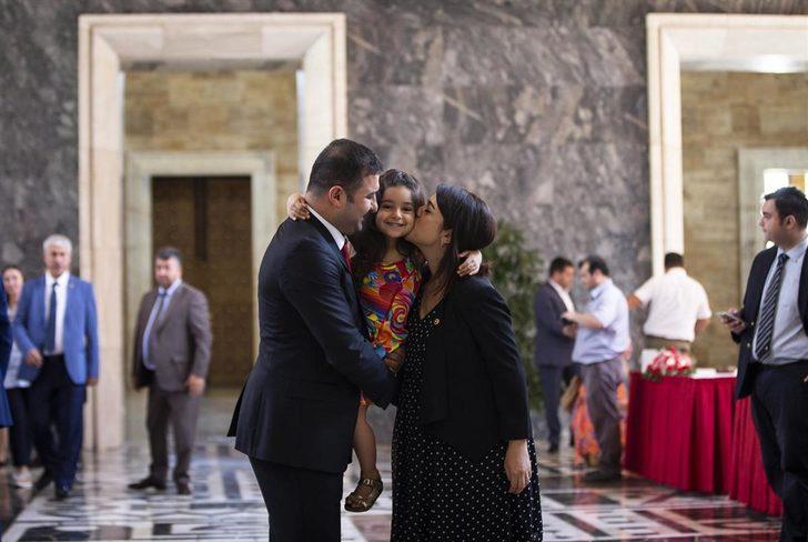 Milletvekilleri Meclis kaydında  G4