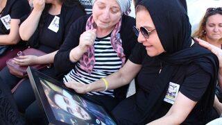 Dominik'te öldürülen kameraman Alper Baycın son yolculuğuna uğurlandı! Cenazede annesinin feryatları yürek burktu