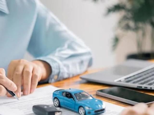 Emlak&ccedil;ılar ve galericilere ceza yağmuru! Ticaret Bakanlığı duyurdu