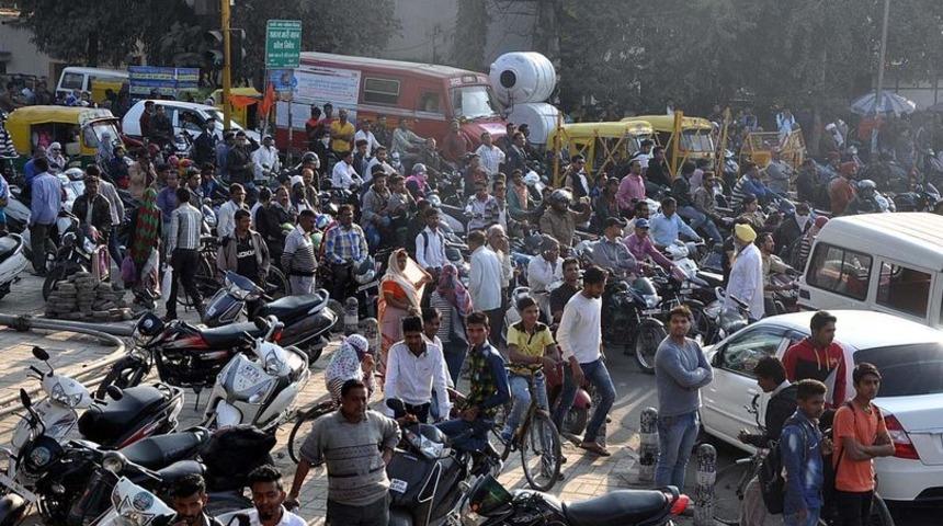 Hindistan'da kan donduran olay! 8 yaşındaki kıza toplu halde tecavüz ettiler