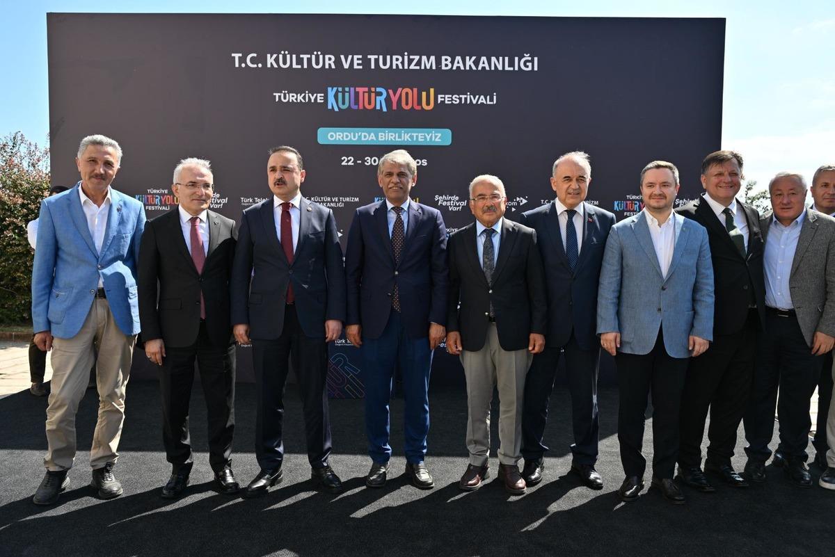 Maviyle yeşilin buluştuğu Ordu da T&uuml;rkiye K&uuml;lt&uuml;r Yolu Festivali Zamanı 6