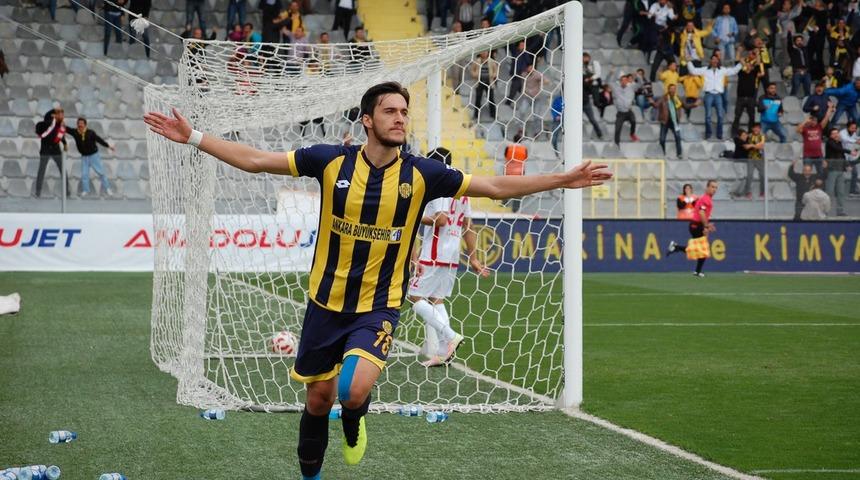 Beşiktaş Umut Nayir ile prensip anlaşmasına vardı!