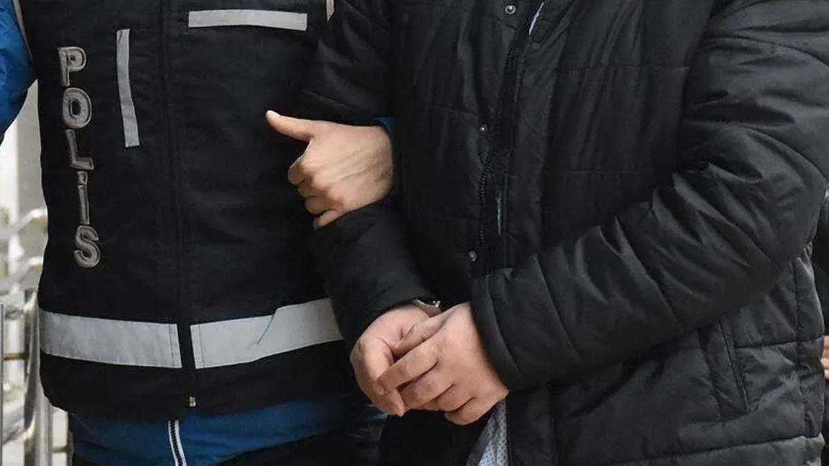 Hepsi &ouml;ğretmenin &ccedil;antasından &ccedil;ıktı! G&ouml;zaltına alındı, her şeyi itiraf etti 1