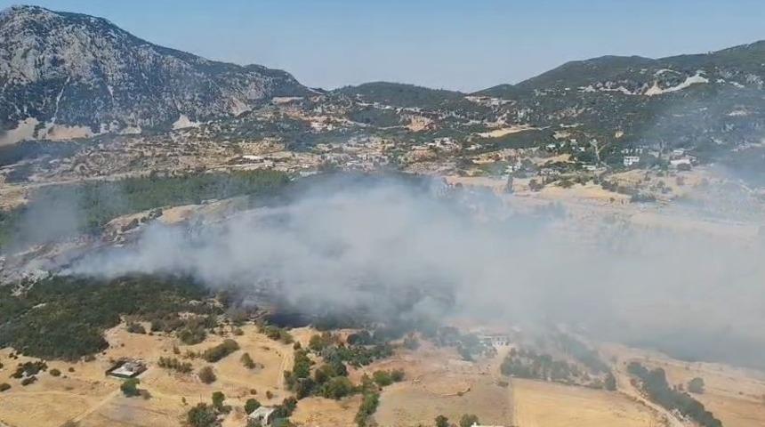 Kaş&rsquo;ta ormanlık alanda yangın