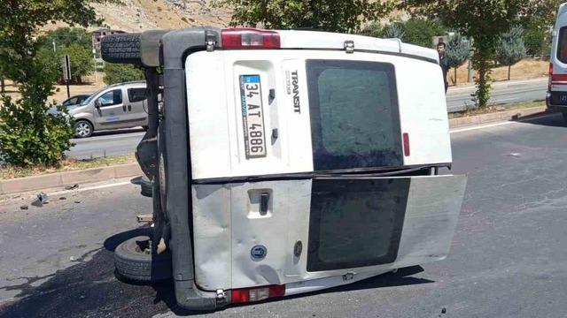 Diyarbakır’da trafik kazası: 2 yaralı
