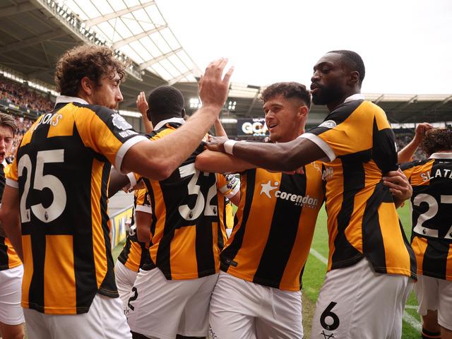 Hull City ManU'yu ezdi ge&ccedil;ti! D&uuml;nyayı şaşkına &ccedil;eviren skor
