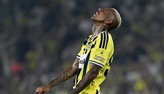 Kadroya alınmamıştı Fenerbah&ccedil;e a&ccedil;ıkladı! Talisca ayrılıyor mu? 