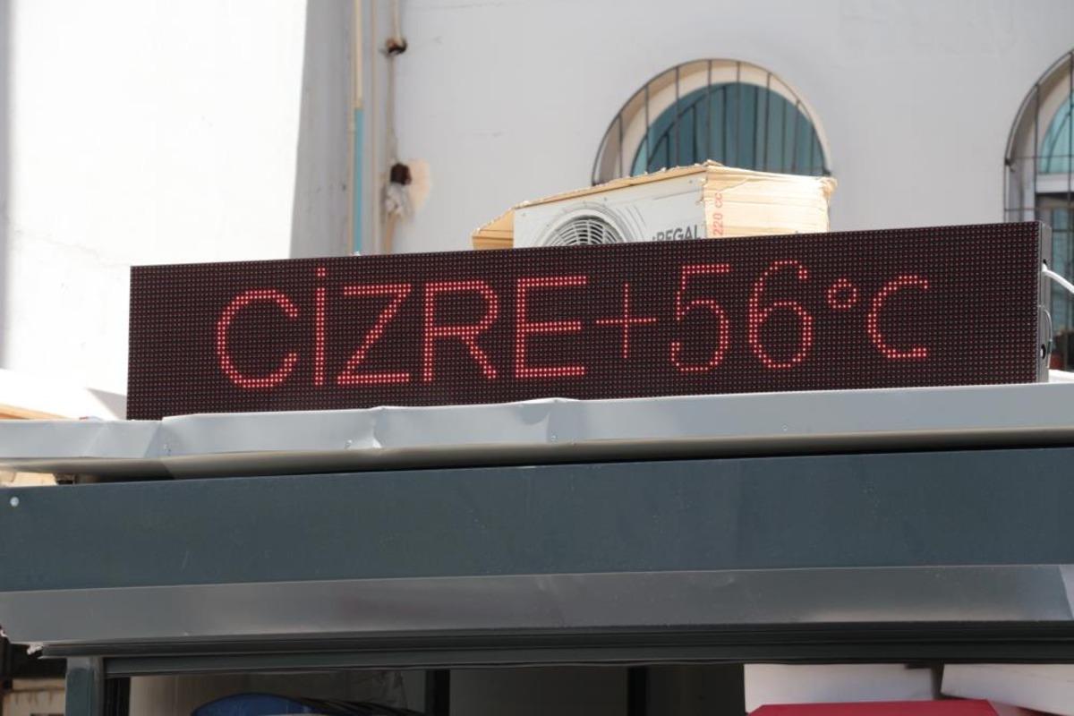 Termometrelerin 55 dereceyi bulduğu Cizre de, fırın ustaları 80 derecede ekmek &uuml;retiyor 4