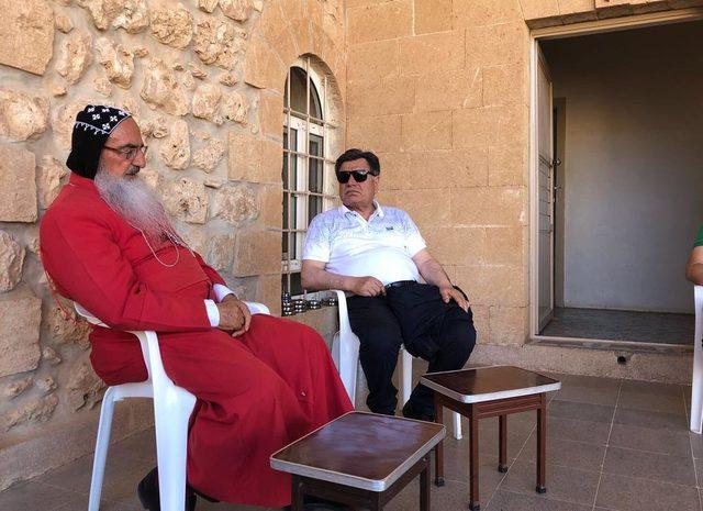 AYM eski Başkanı Kılıç, Mardin'de manastırı ziyaret etti