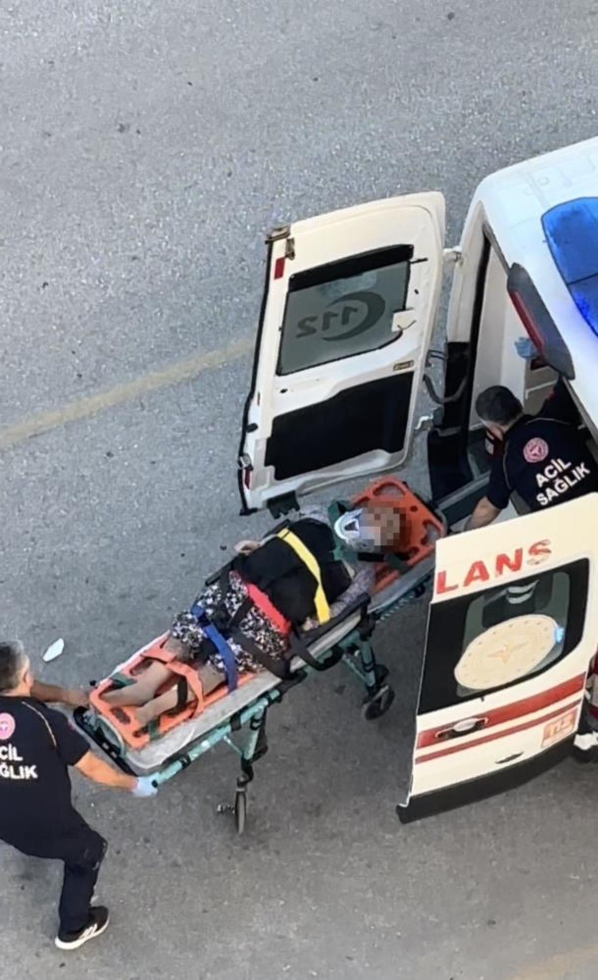 Yaya geçidinde otomobilin çarptığı kadın hayatını kaybetti: 2