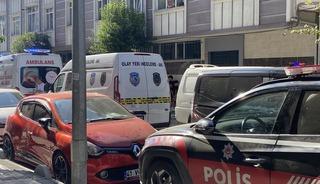 Gaziosmanpaşa&rsquo;da bir kişi evinde boğazı kesilmiş halde &ouml;l&uuml; bulundu