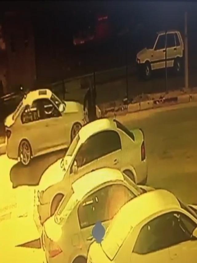 Tokat ta otomobil s&uuml;r&uuml;c&uuml;s&uuml;n&uuml;n &ccedil;arpıp ka&ccedil;tığı kadın, hayatını kaybetti; kaza anı kamerada 1