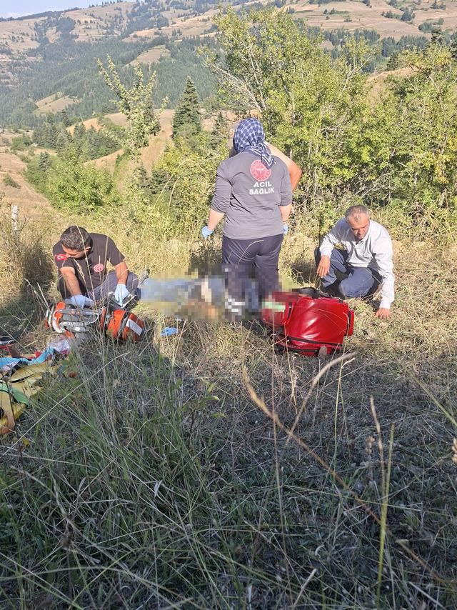 Samsun da devrilen iş makinesinin operat&ouml;r&uuml; &ouml;ld&uuml; 1