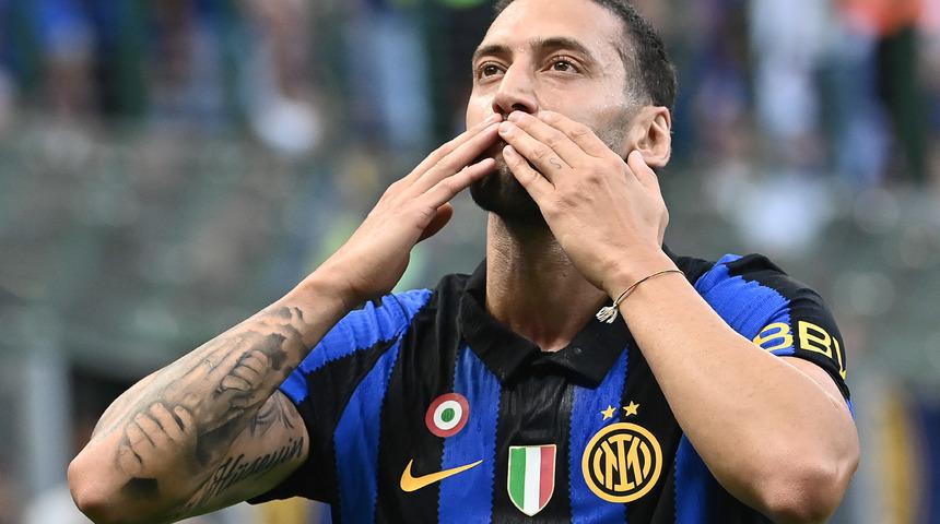 Hakan &Ccedil;alhanoğlu perdeyi a&ccedil;tı, Inter sezona farklı galibiyetle başladı