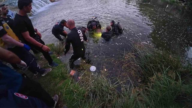 Van’da akarsuya kapılan ailesini kurtarmaya çalışan baba hayatını kaybetti