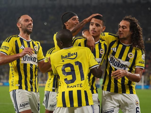 Fenerbah&ccedil;e evinde hata yapmadı!