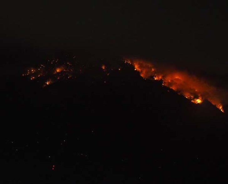 Yanardağda patlama: 7 dakika sürdü, 2000 metreye yükseldi G4