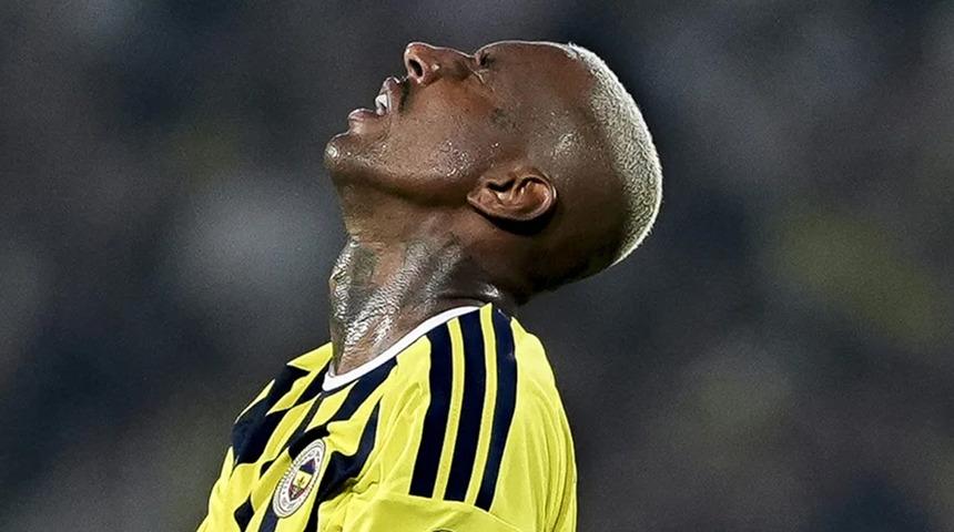 Fenerbah&ccedil;e'de kafa karıştıran Talisca bilmecesi!