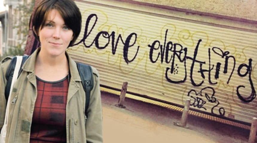 Metro kepengine 'sevgi' grafitisi yapan ABD’li kadın beraat etti