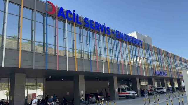 Demir çelik fabrikasının fırın kontrol odasında patlama: 2 yaralı