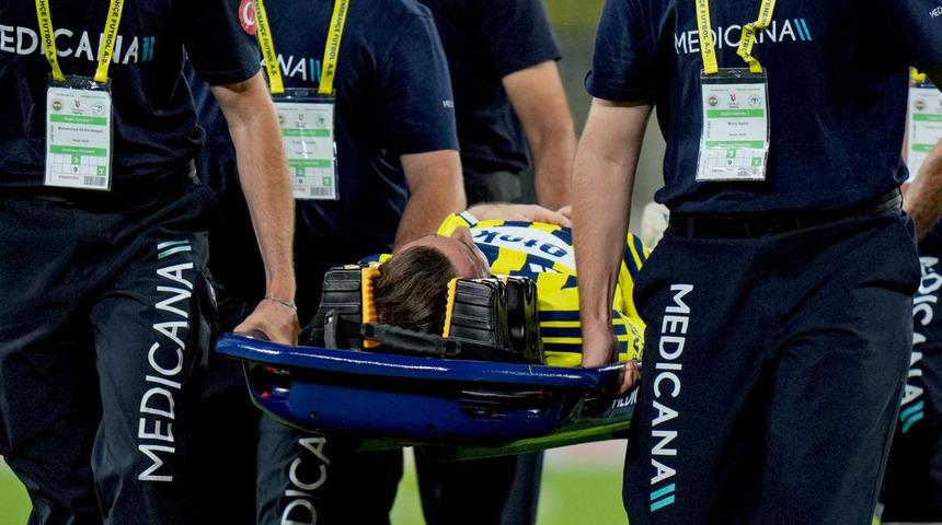 Fenerbah&ccedil;e'de Kerem Akt&uuml;rkoğlu korkutmuştu! Tomografi sonucu y&uuml;reklere su serpti