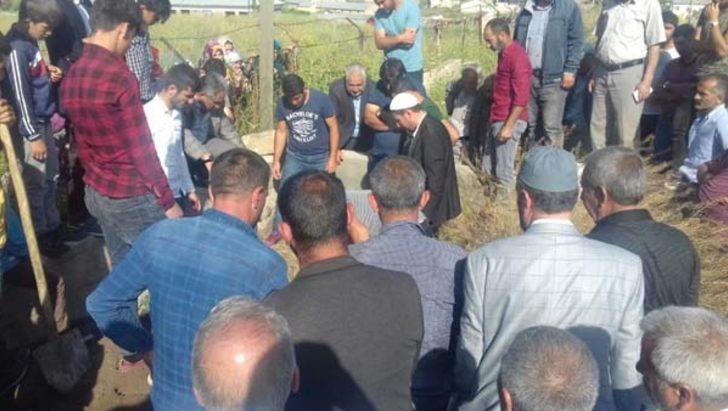 Küçük Leyla toprağa verildi  G3