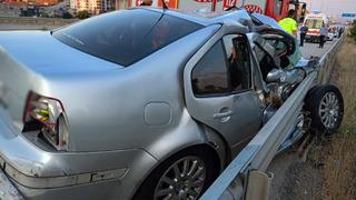 Kırıkkale'de bariyere saplanan otomobilin sürücüsü yaşamını yitirdi