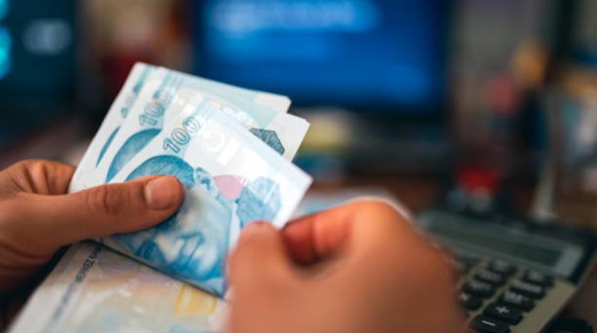 Emekli promosyonunda rakamlar dikkat &ccedil;ekiyor! Hangi banka &ouml;ne &ccedil;ıkıyor? (Ziraat, Garanti, Akbank) 