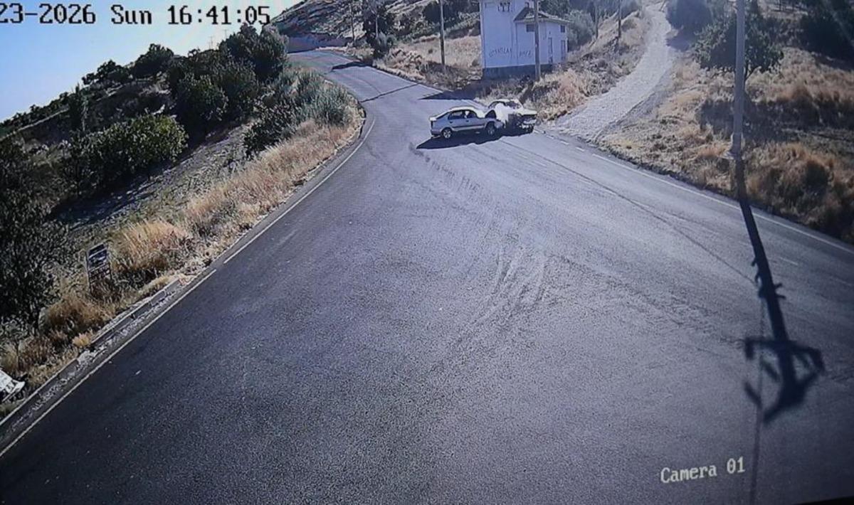 Kapadokya Rallisi nde kaza: 3 yaralı 1
