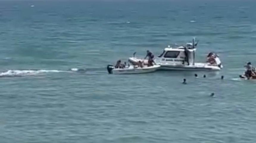 Adana&rsquo;da deniz faciası: 16 yaşındaki &ccedil;ocuk hayatını kaybetti